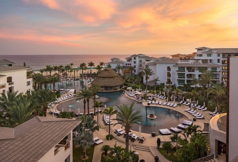 هتل Cabo Azul, A Hilton Vacation Club