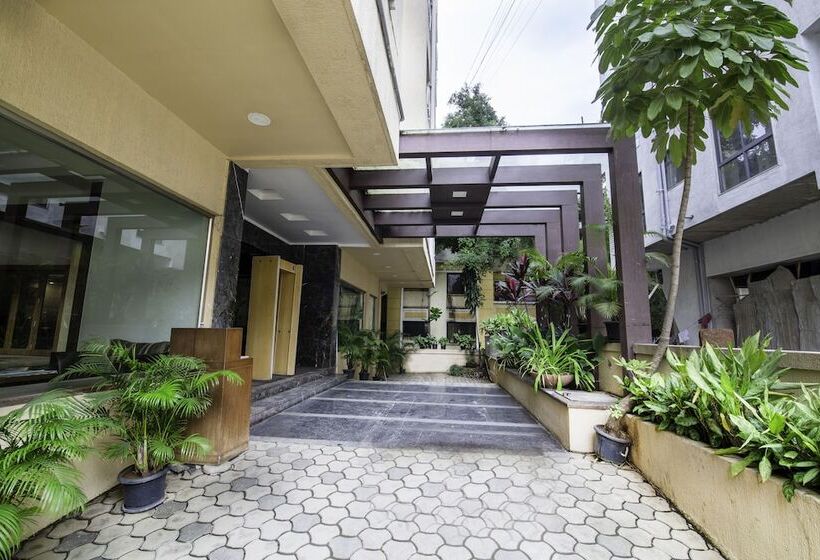 Отель Ivy Studio