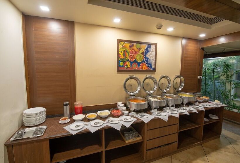 Отель Ivy Studio