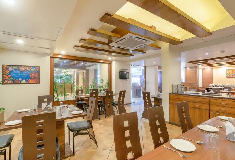 Отель Ivy Studio