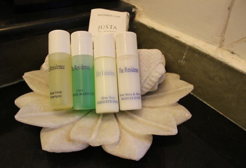 Upar Hotels Indiranagar