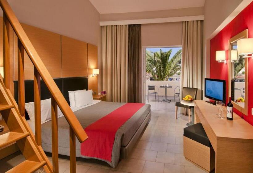 هتل Kipriotis Village Resort