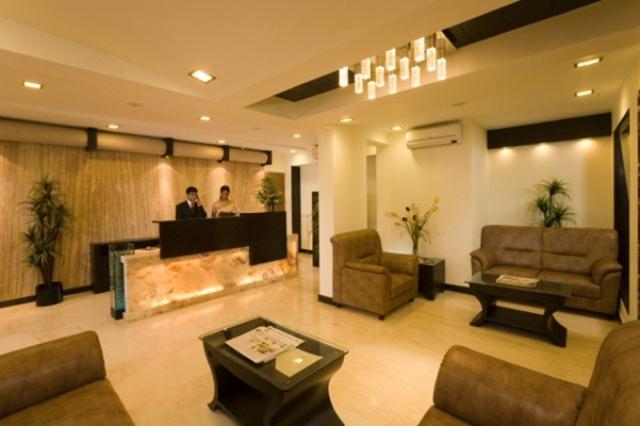 Fotos del hotel Krishinton Suites:  8