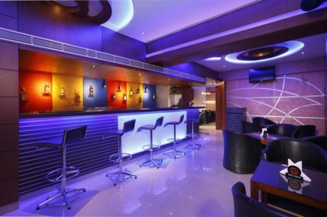 Fotos del hotel Krishinton Suites:  10