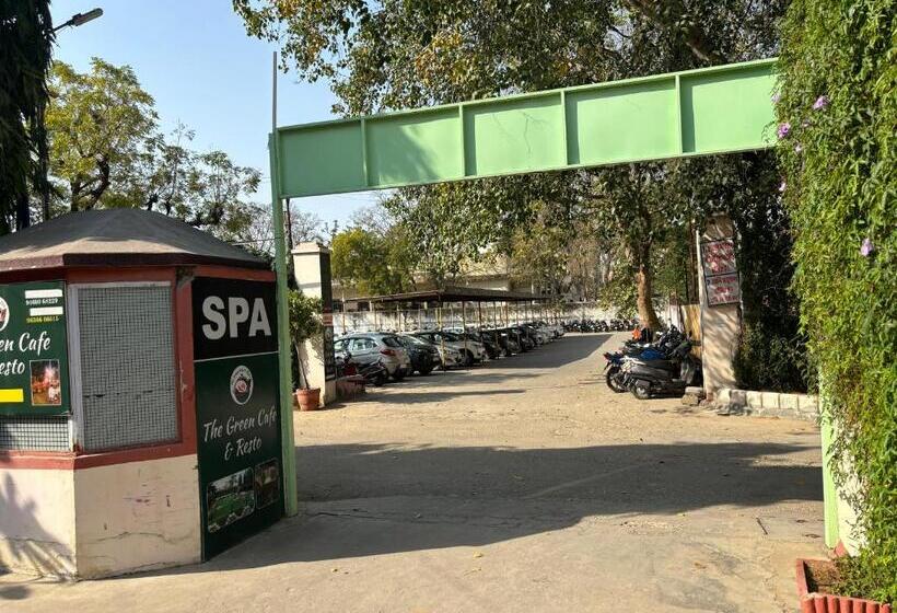 فندق Maya International