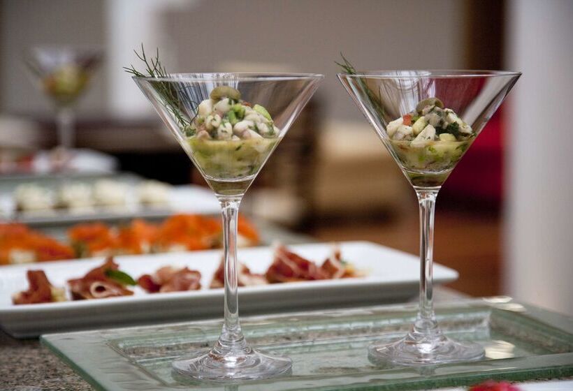 ホテル NH Collection México City Airport T2