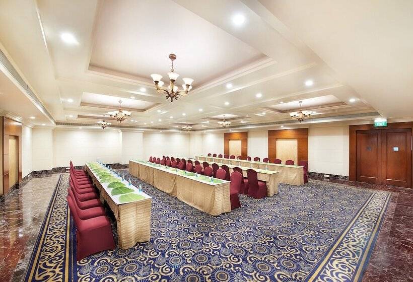 هتل The Accord Metropolitan