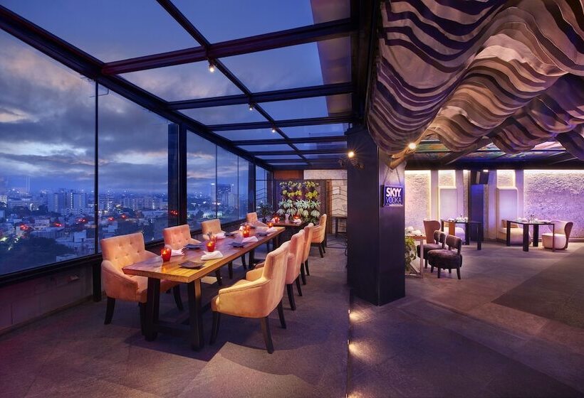 هتل The Accord Metropolitan