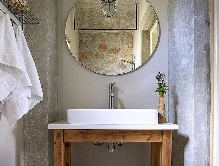 Iridachic Boutique Hotel & Spa