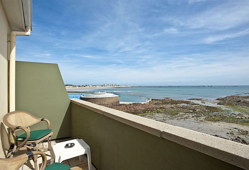 בית מלון כפרי Fort D Auvergne