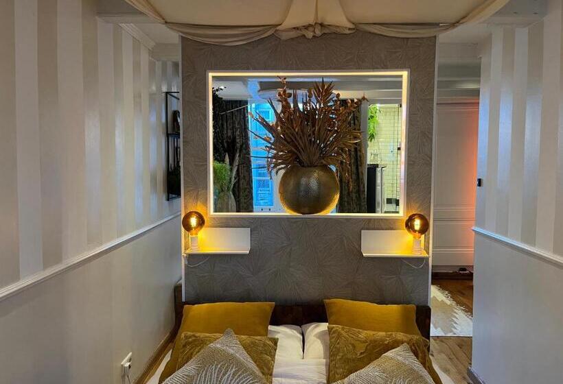 צימר The Enlightened House Luxury Suites