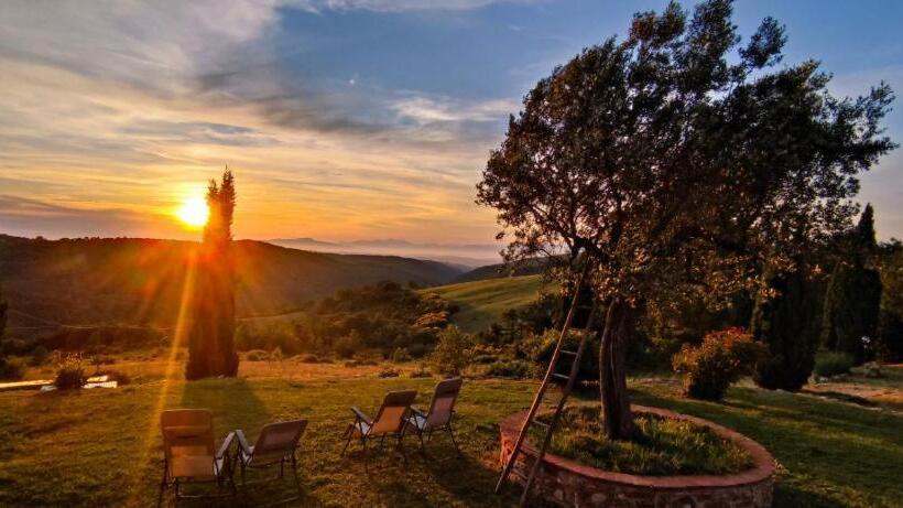 فندق Agriturismo E Maneggio Poggio Leone
