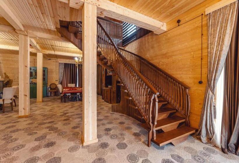 هتل Chateau Kvirike