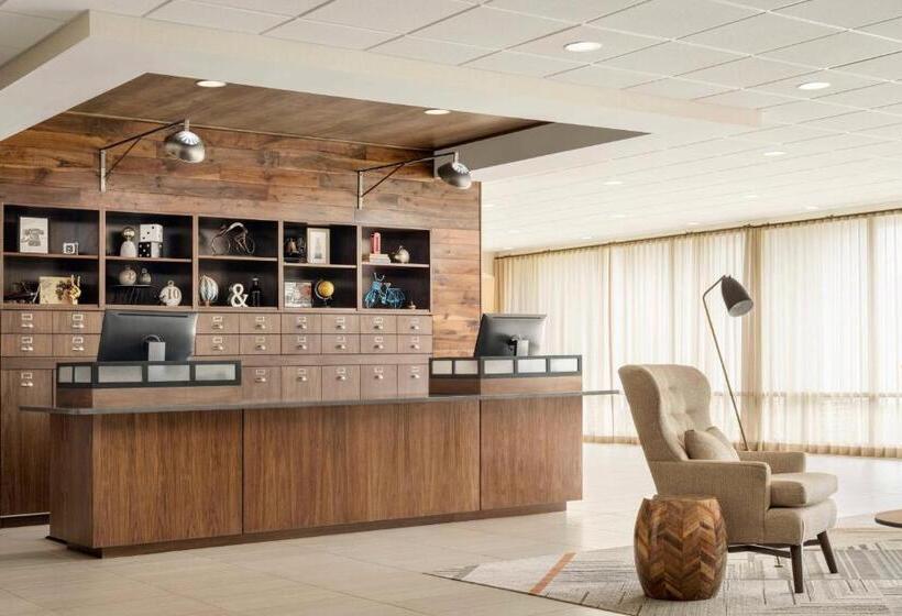 בית מלון כפרי Four Points By Sheraton Monterrey Airport