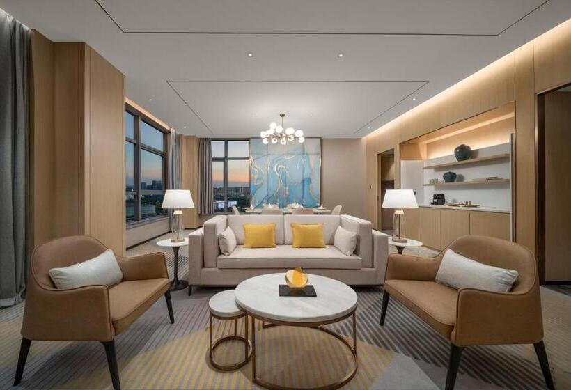 فندق Holiday Inn Fuyang, An Ihg