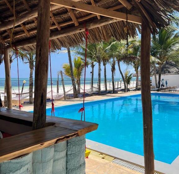 בית מלון כפרי Sky & Sand Zanzibar