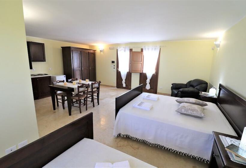 پانسیون B B With Swimming Pool Tenuta Agrumi Del Salento Triple Deluxe Citrus Attic
