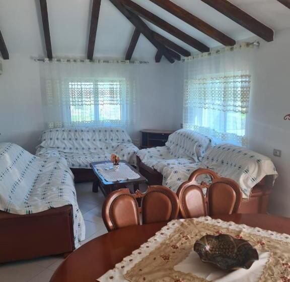پانسیون Guest House Ilir