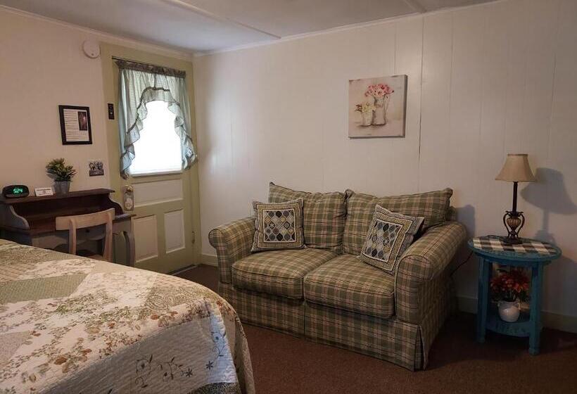 Serenity Motel