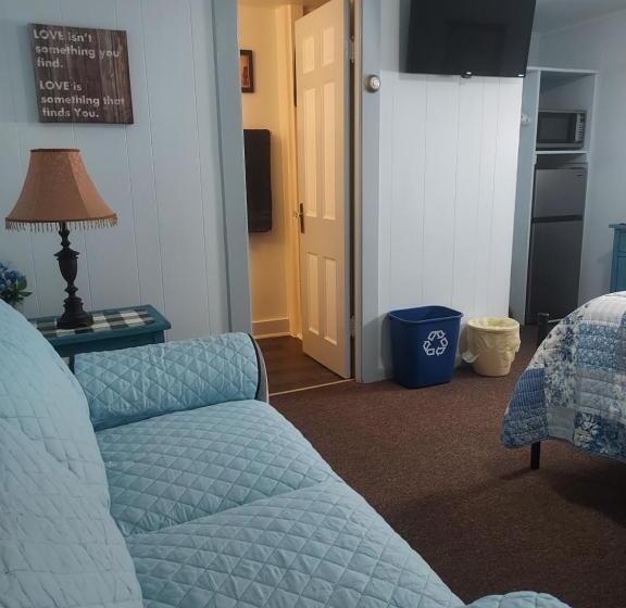 Serenity Motel