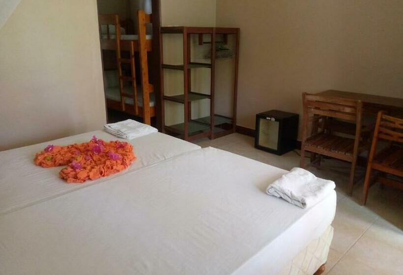 호텔 Funky Squids Beach Resort