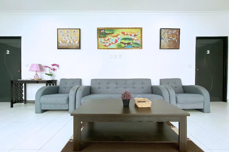 فندق Oyo 90230 Dh Residence