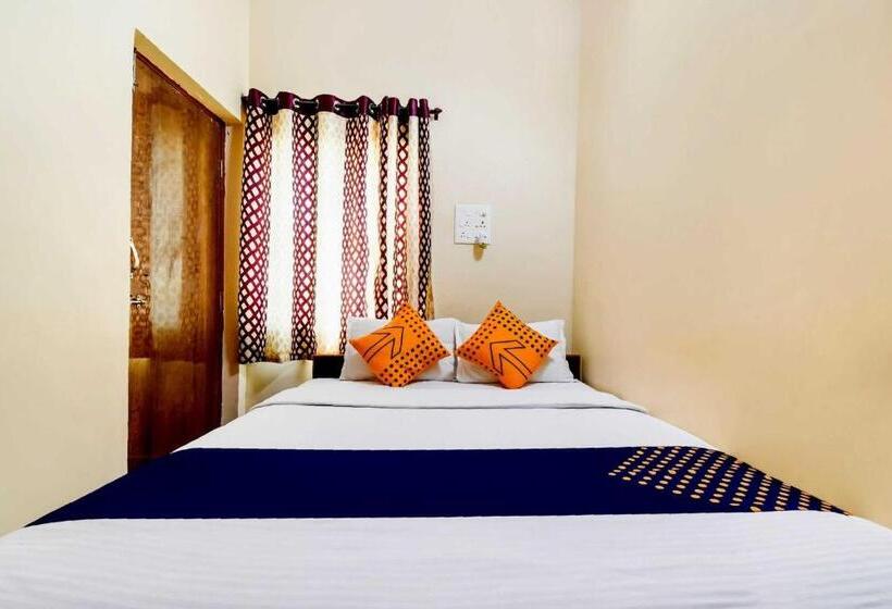 فندق Spot On 76369 Grand