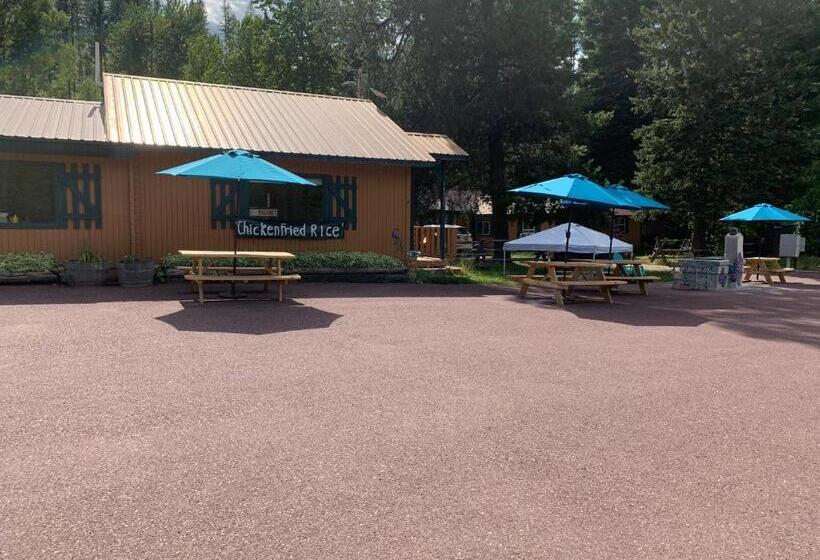 Общежитие Glacier Haven Inn