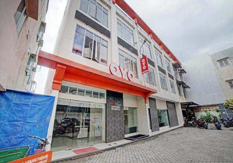 هتل Reddoorz At Jalan Stm Medan 2