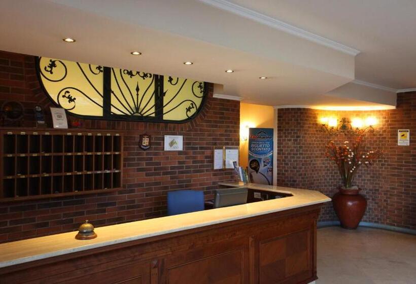 בית מלון כפרי Altea Suites