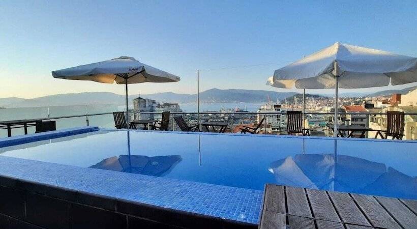 هتل Silken Axis Vigo