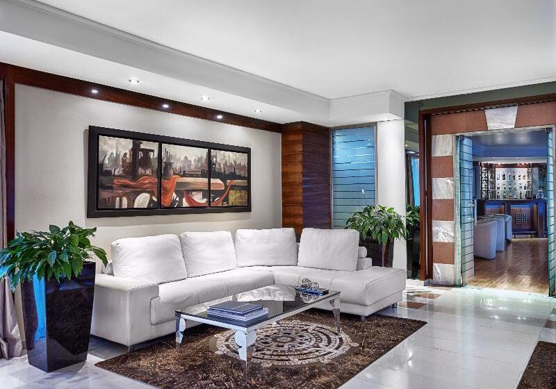 בית מלון כפרי Blazer Suites
