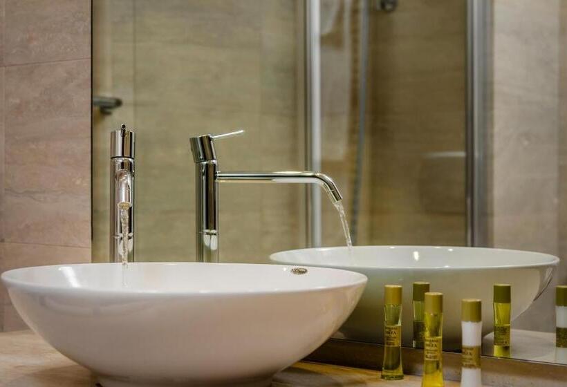 בית מלון כפרי Eurostars Roma Aeterna