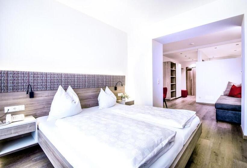 בית מלון כפרי Mondschein