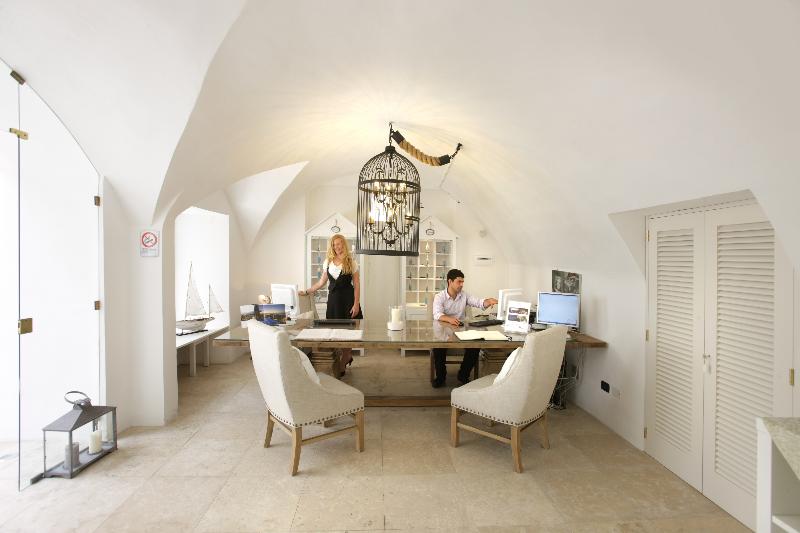 هتل Relais Corte Palmieri & Il Chiostro  Residenza D Epoca