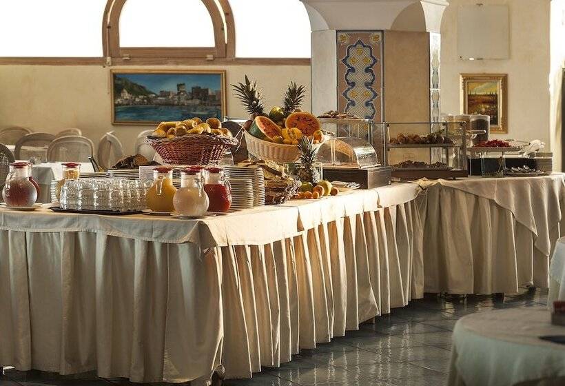 هتل Sorriso Thermae Resort & Spa