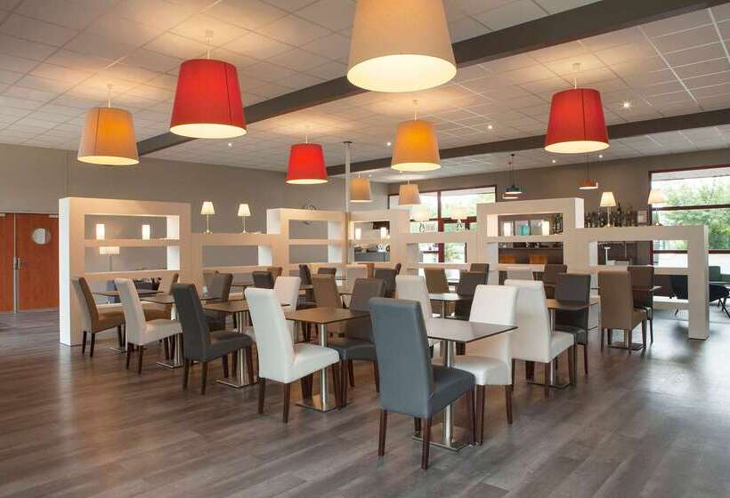 ホテル The Originals City, Plume Hôtel, Bressuire