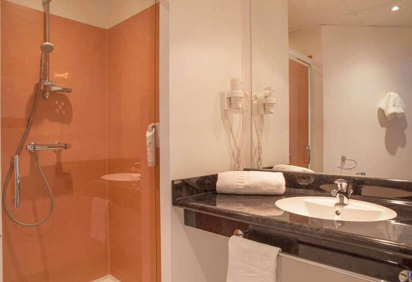 ホテル The Originals City, Plume Hôtel, Bressuire