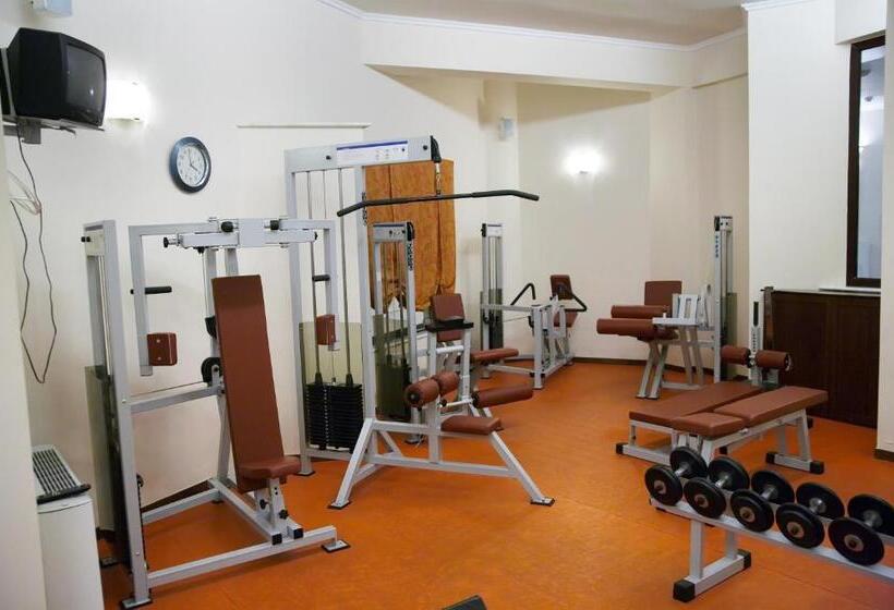 هتل Aeton Melathron