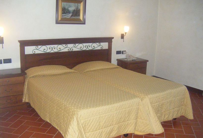 هتل Antico Borgo La Muratella