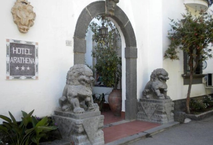 هتل Arathena Rocks