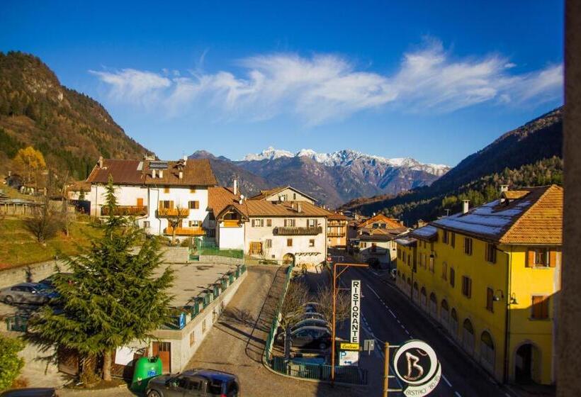 בית מלון כפרי Carlone