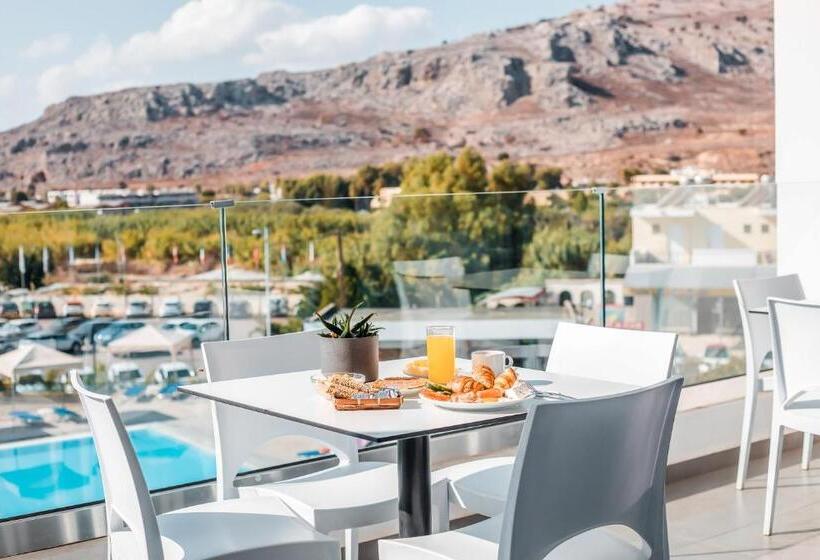 هتل Ellia Resort