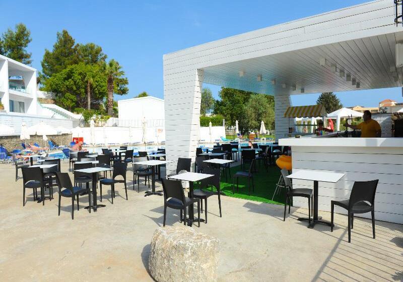 هتل Ellia Resort