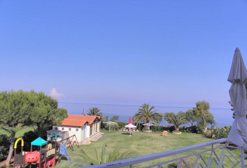 酒店 Irida Beach Resort Suites