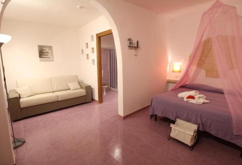 هتل L'oasi Villaggio Albergo