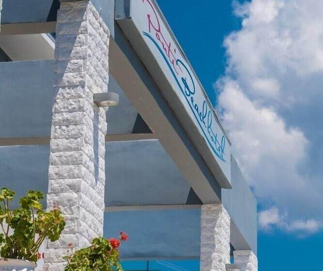 בית מלון כפרי Ponti Beach