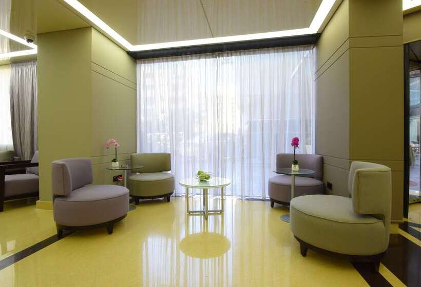 هتل Ramada By Wyndham Downtown Beirut