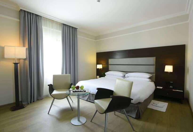 هتل Ramada By Wyndham Downtown Beirut