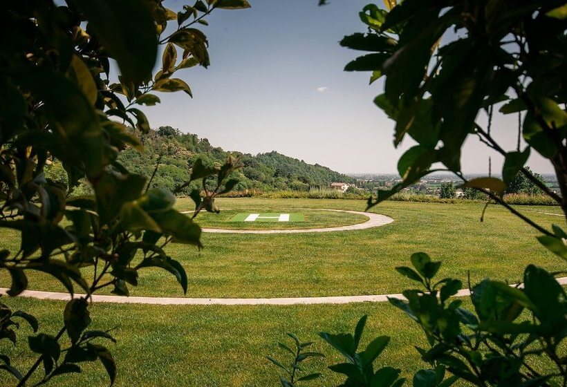 فندق Relais Chateaux Da Vittorio